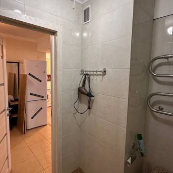 Продается 1-комнатная квартира, 56 м²