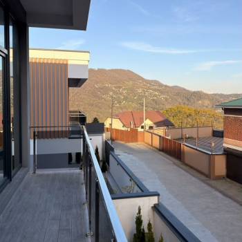 Продается Дом, 180 м²