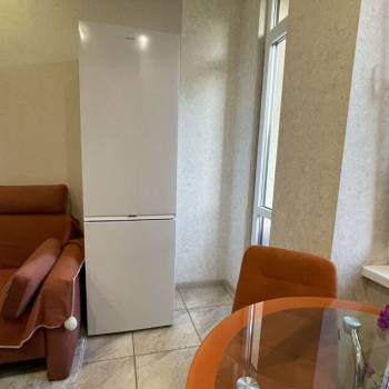 Сдается 1-комнатная квартира, 38 м²