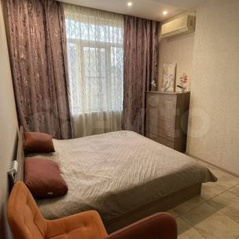 Сдается 1-комнатная квартира, 38 м²