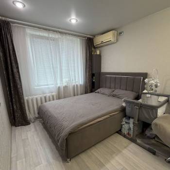 Продается 1-комнатная квартира, 30,4 м²