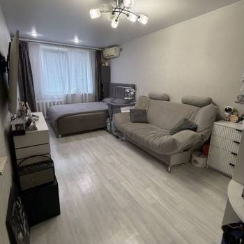 Продается 1-комнатная квартира, 30,4 м²