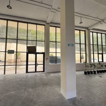 Сдается Нежилое помещение, 816 м²