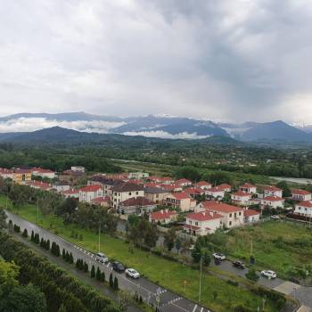 Сдается 2-х комнатная квартира, 77 м²