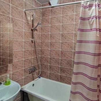 Сдается 2-х комнатная квартира, 90 м²