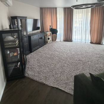 Продается 3-х комнатная квартира, 100 м²