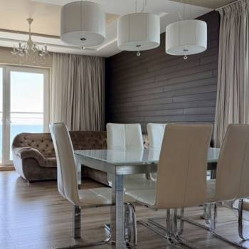 Продается 2-х комнатная квартира, 102 м²