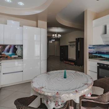 Сдается Многокомнатная квартира, 98 м²