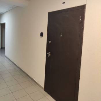 Продается 1-комнатная квартира, 38 м²