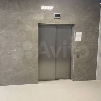 Продается 1-комнатная квартира, 60 м²