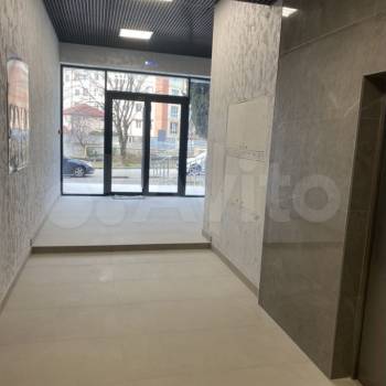 Продается 1-комнатная квартира, 60 м²