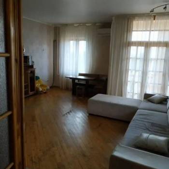 Продается 3-х комнатная квартира, 102 м²