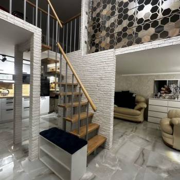 Продается 1-комнатная квартира, 68 м²