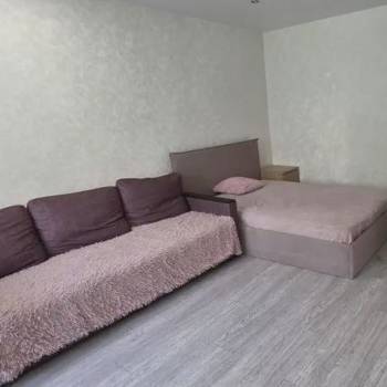 Сдается 1-комнатная квартира, 35 м²