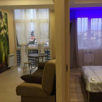 Продается 1-комнатная квартира, 37 м²