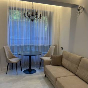Продается 1-комнатная квартира, 28,4 м²