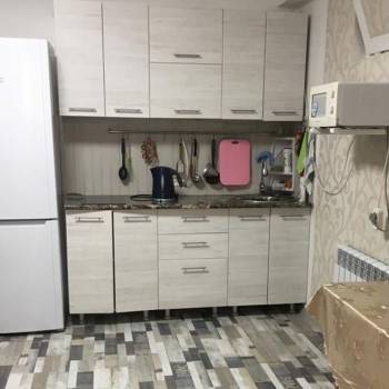 Продается 1-комнатная квартира, 42 м²