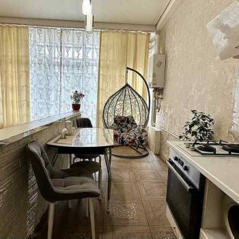 Сдается 1-комнатная квартира, 51 м²