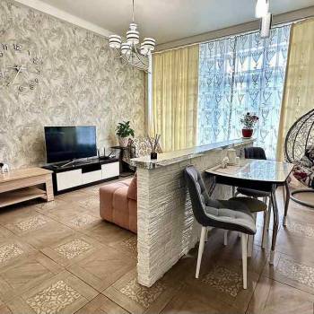 Сдается 1-комнатная квартира, 51 м²