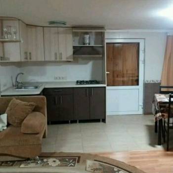 Сдается 1-комнатная квартира, 42 м²