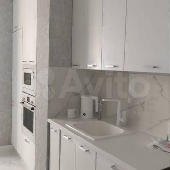 Продается 1-комнатная квартира, 43 м²