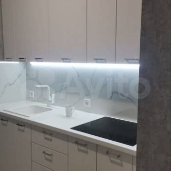 Продается 1-комнатная квартира, 43 м²