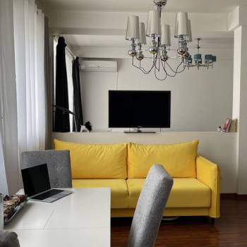 Сдается 1-комнатная квартира, 53 м²