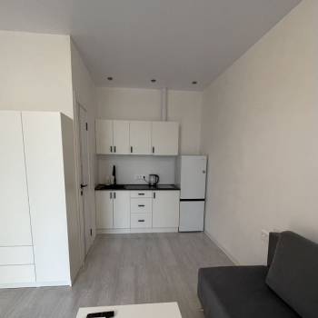 Продается 1-комнатная квартира, 18 м²