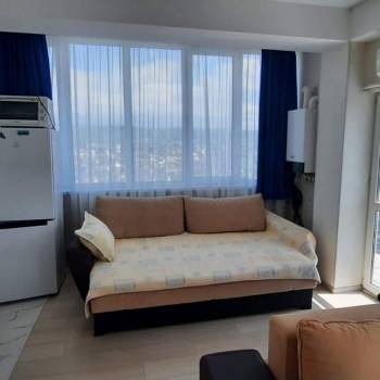 Сдается 1-комнатная квартира, 42 м²