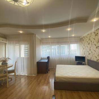 Продается 1-комнатная квартира, 45 м²