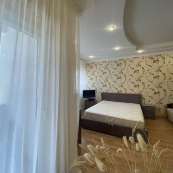 Продается 1-комнатная квартира, 45 м²