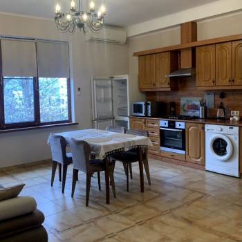 Сдается Многокомнатная квартира, 90 м²