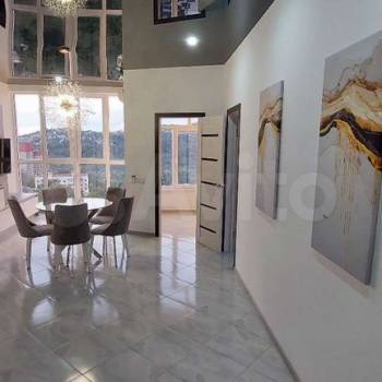 Продается Многокомнатная квартира, 102 м²