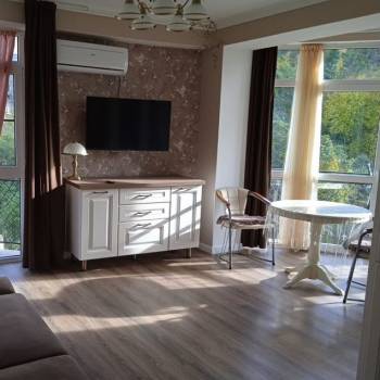 Сдается 1-комнатная квартира, 42 м²