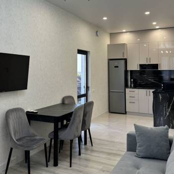Сдается 1-комнатная квартира, 50 м²
