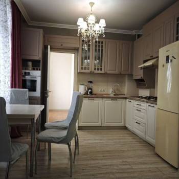 Сдается Многокомнатная квартира, 85 м²