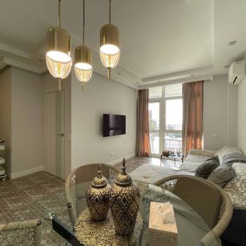 Сдается 1-комнатная квартира, 95 м²