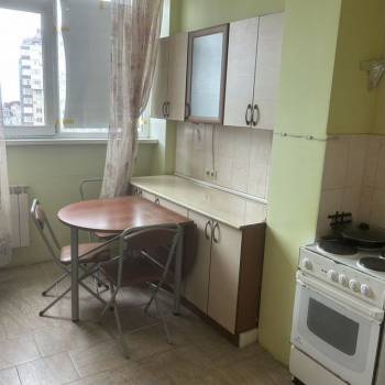 Сдается 1-комнатная квартира, 55 м²