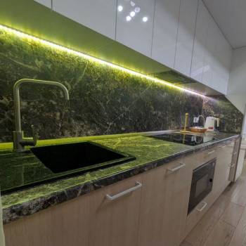 Сдается 1-комнатная квартира, 80 м²
