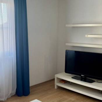 Сдается 2-х комнатная квартира, 67 м²