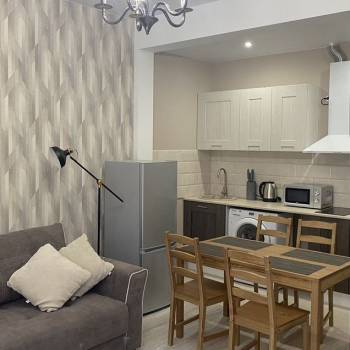Сдается 2-х комнатная квартира, 42 м²