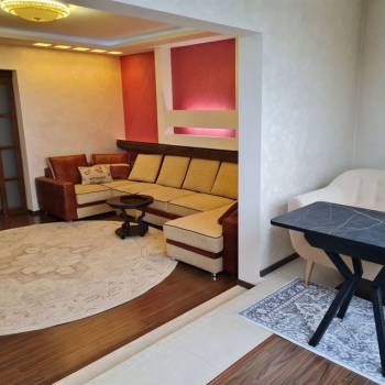 Сдается 2-х комнатная квартира, 60 м²