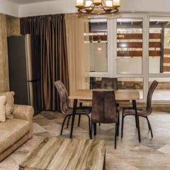 Сдается 1-комнатная квартира, 73 м²