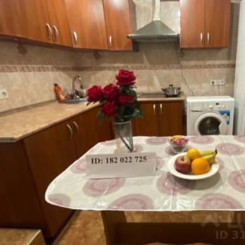 Сдается 1-комнатная квартира, 67 м²