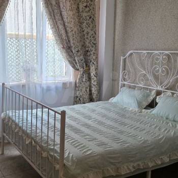 Сдается 1-комнатная квартира, 40 м²