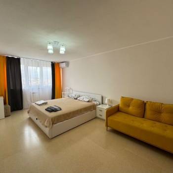 Сдается 1-комнатная квартира, 42 м²