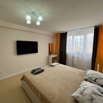Сдается 1-комнатная квартира, 42 м²