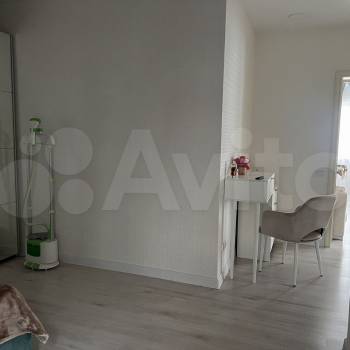 Продается Многокомнатная квартира, 99 м²
