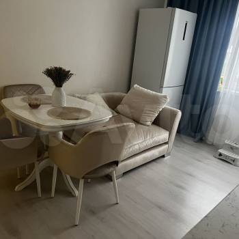 Продается Многокомнатная квартира, 99 м²