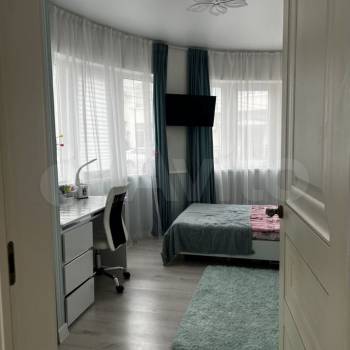Продается Многокомнатная квартира, 99 м²
